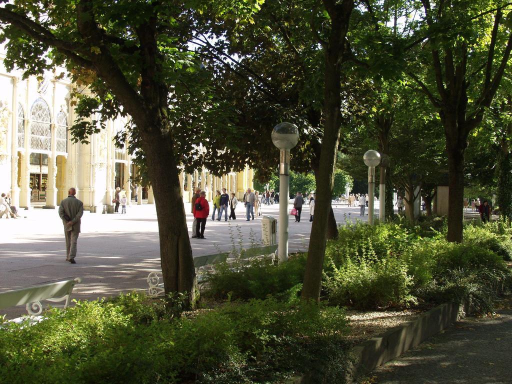 Apartma La Provence 玛丽亚温泉 外观 照片